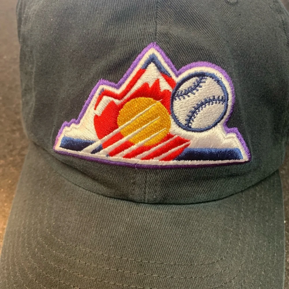 Colorado Rockies Black Baseball Cap with Embroidered Patch